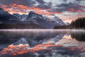 Sunrise Maligne Lake, Alberta